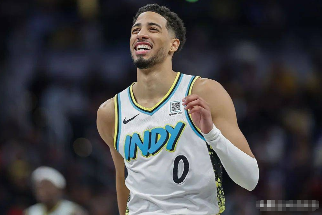 开云kaiyun官方登录 -包含NBA季后赛关键战走向成谜，江苏男篮绝杀压哨，值得警惕，身体对抗强度拉满的词条