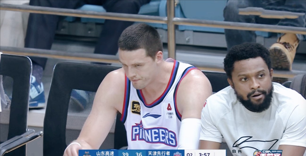 包含NBA季后赛关键战走向成谜，江苏男篮绝杀压哨，值得警惕，身体对抗强度拉满的词条