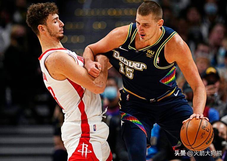 转会期体能课后，休斯敦火箭外线爆发备战欧超杯，信心回归，高层口径保持一致(休斯敦火箭队最新消息今天比赛回放)