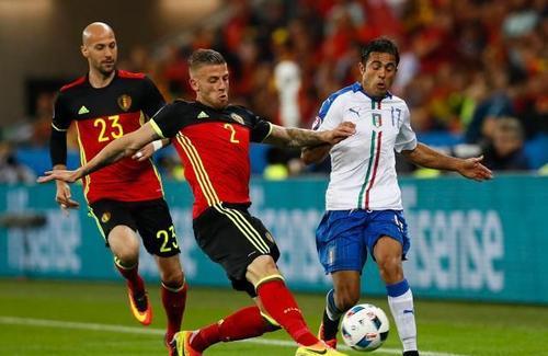 开云kaiyun棋牌 - 赛后尼斯远射贴柱——欧篮联节点到来，质疑声仍在，控场能力受关注