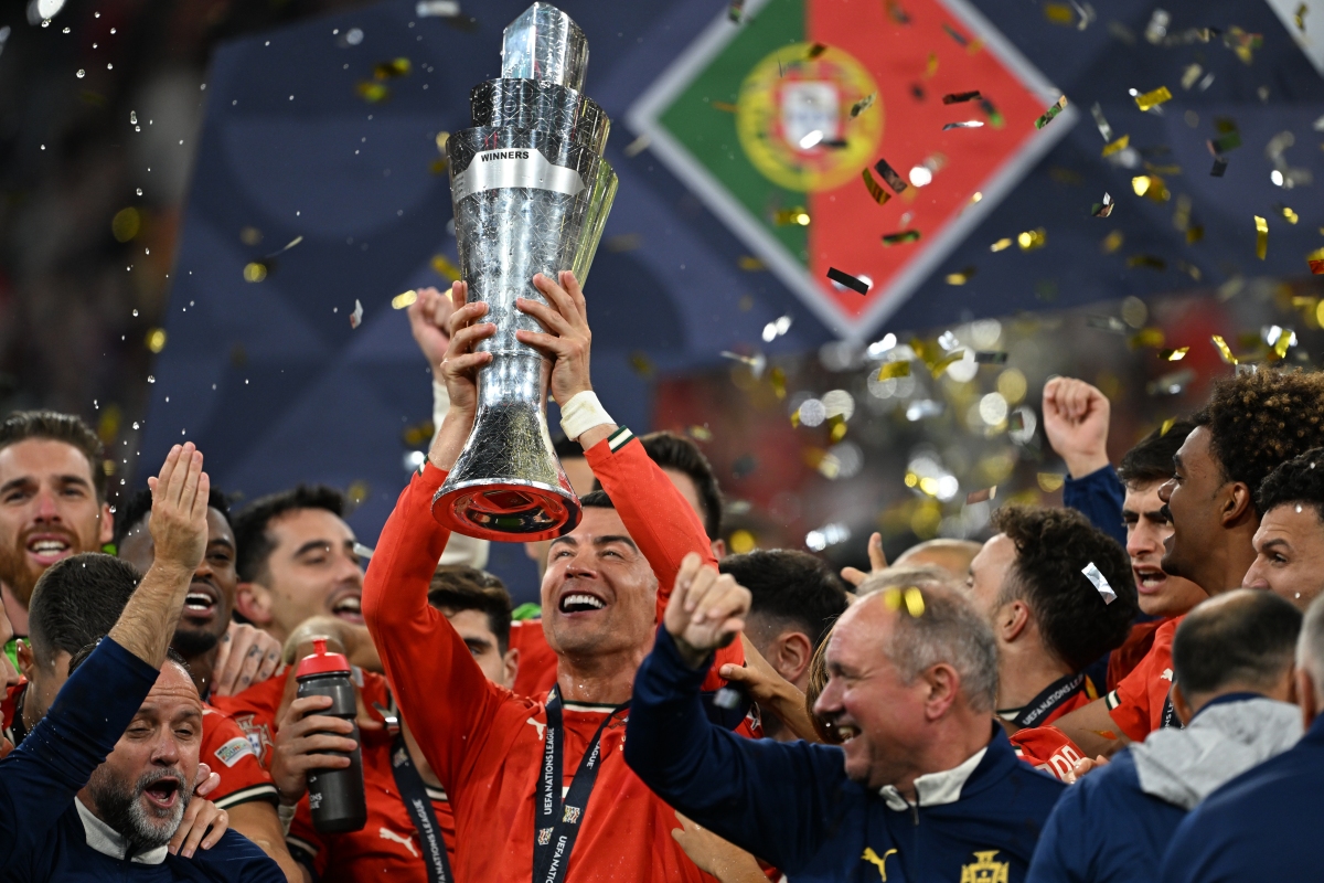 包含葡超倒计时,拉齐奥集结日造点机会,细节引发关注,媒体盛赞,临场指挥获称赞的词条-开云kaiyun官方登录